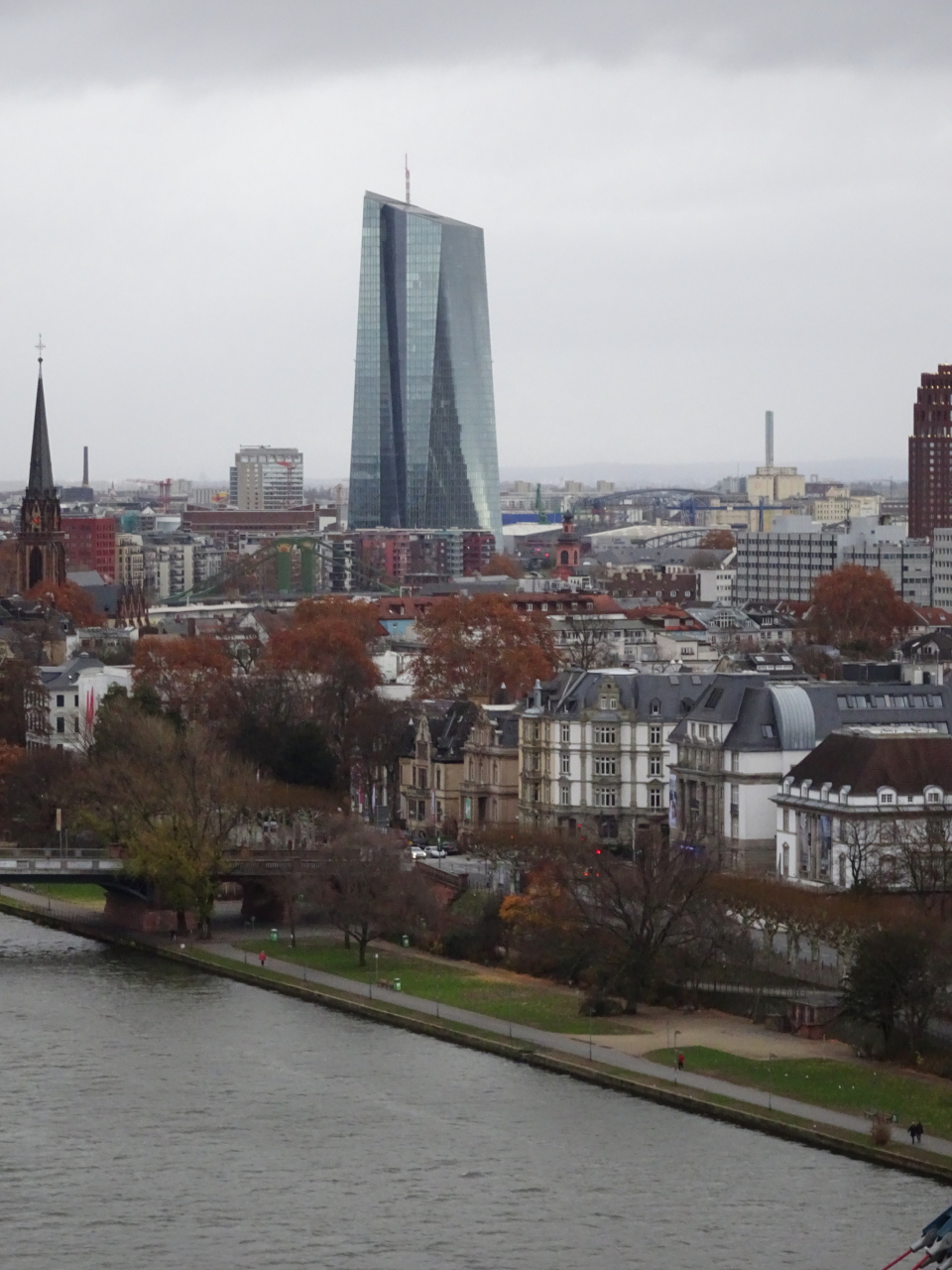 Frankfurt 3334